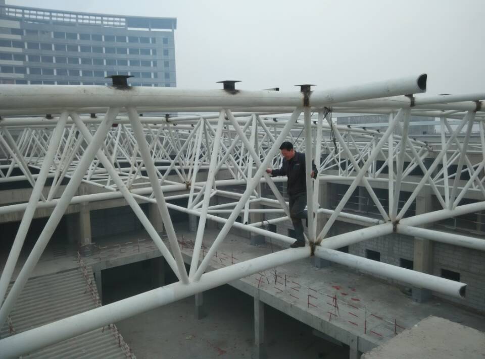 钢桁架结构 钢桁架结构