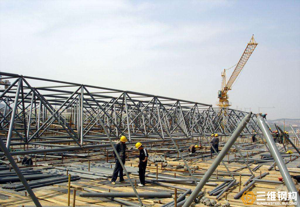 网架结构施工公司,网架工程加工厂-三维钢构